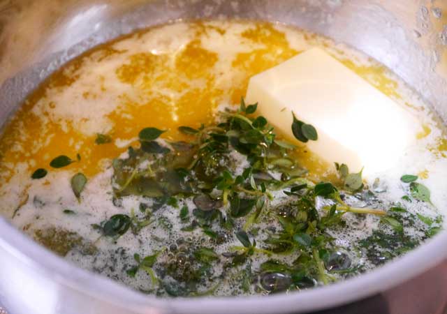 Butter-Thymian-Sauce zum Steinbeißer mit Spargel
