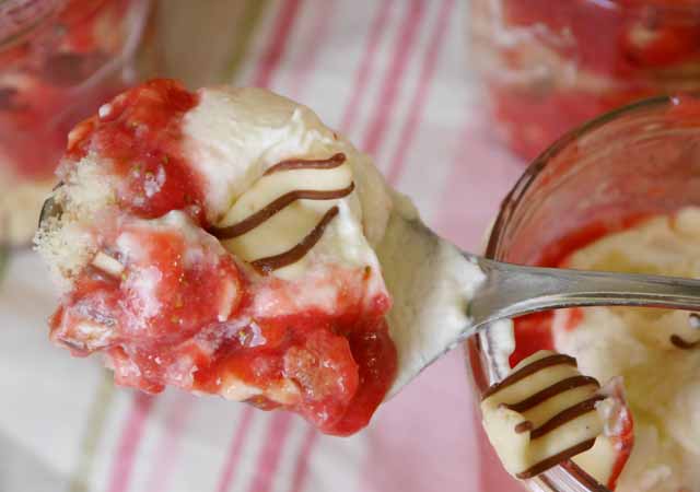 Erdbeer-Trifle gut gekühlt löffeln